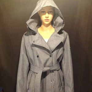 Jessica Simpson coat